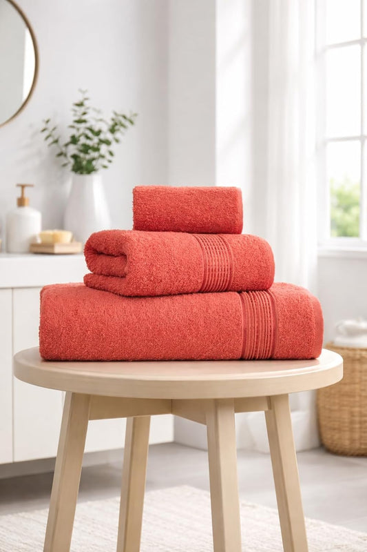 3’lü Havlu Seti – Yüksek Emicili%100 Pamuk Banyo, El ve Yüz Havlusu – Ultra Yumuşak, Modern Desenli, Günlük ve Çeyizlik Kullanım (Beyaz)